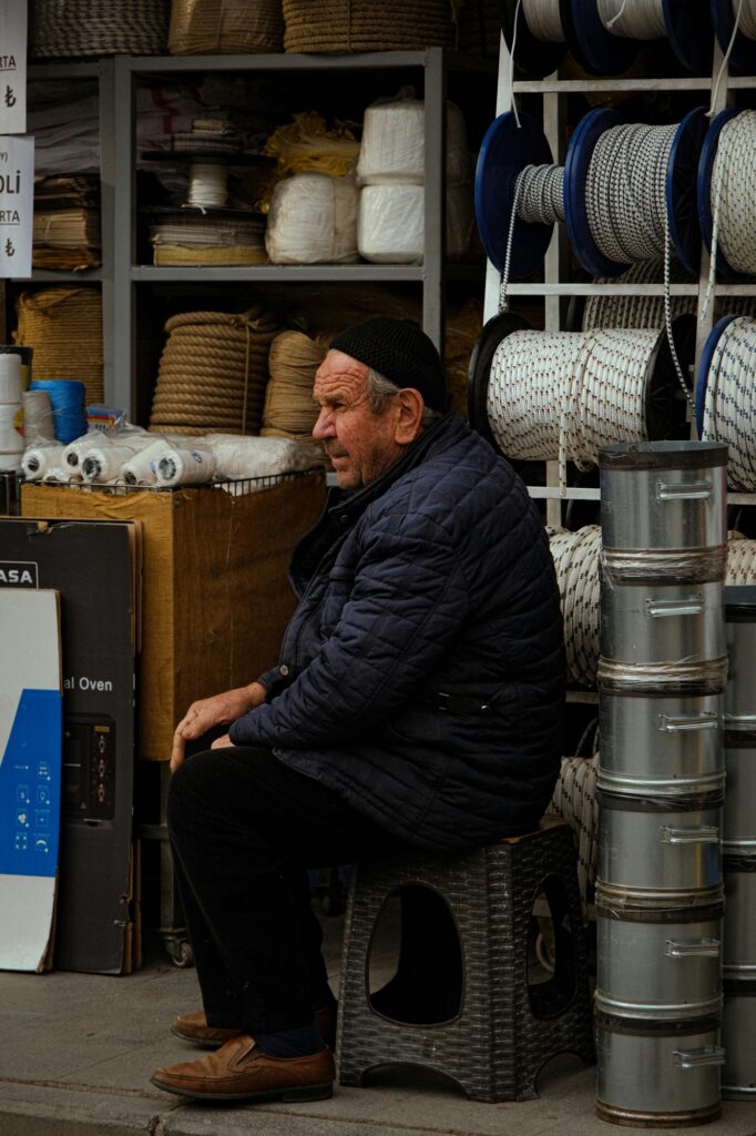 img_0580-682x1024 الاستثمار: لماذا لا يربح الأكثر معرفة بل الأكثر وعيًا ؟